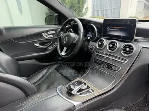 Mercedes-Benz C300 2016 Black