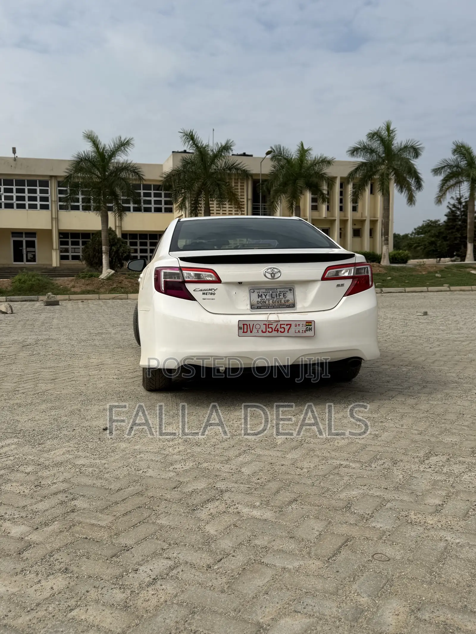 Toyota Camry SE Sport 4dr Sedan (2.5L 4cyl 6A) 2014 White