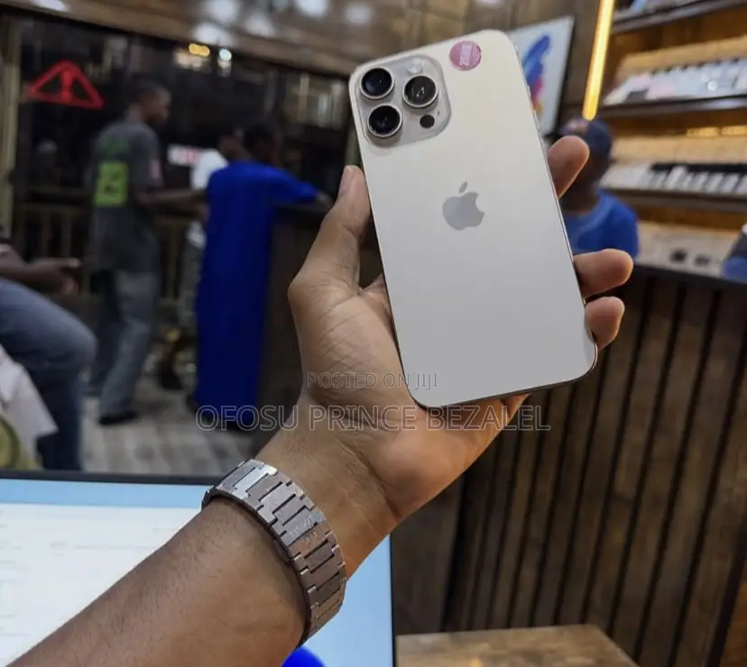 Apple iPhone 16 Pro Max 256 GB Gold
