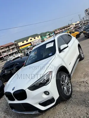 BMW X1 sDrive28i FWD 2017 White