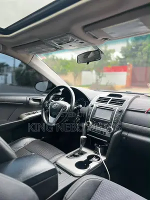 Toyota Camry SE Sport 4dr Sedan w/Prod. End 11/13 (2.5L 4cyl 6A) 2014