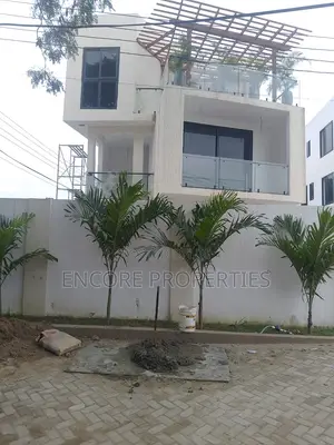 4bdrm Townhouse/Terrace in Labone for sale