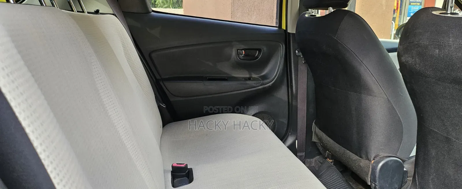 Toyota Vitz 2015 Yellow