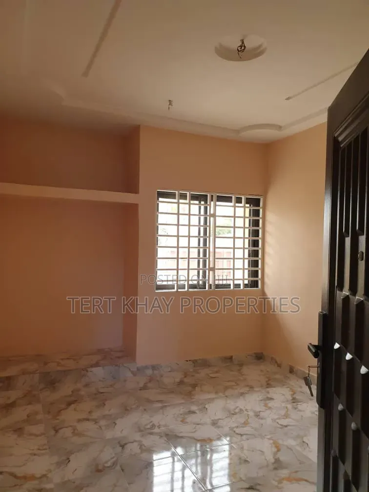 3bdrm House in Spintex, Baatsona Total for rent