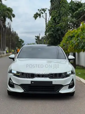 Kia K5 2022 White