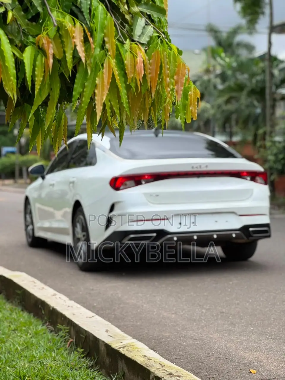 Kia K5 2022 White