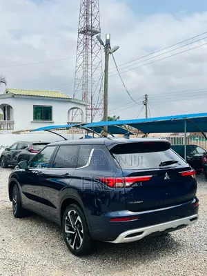Mitsubishi Outlander SEL 2024 Blue