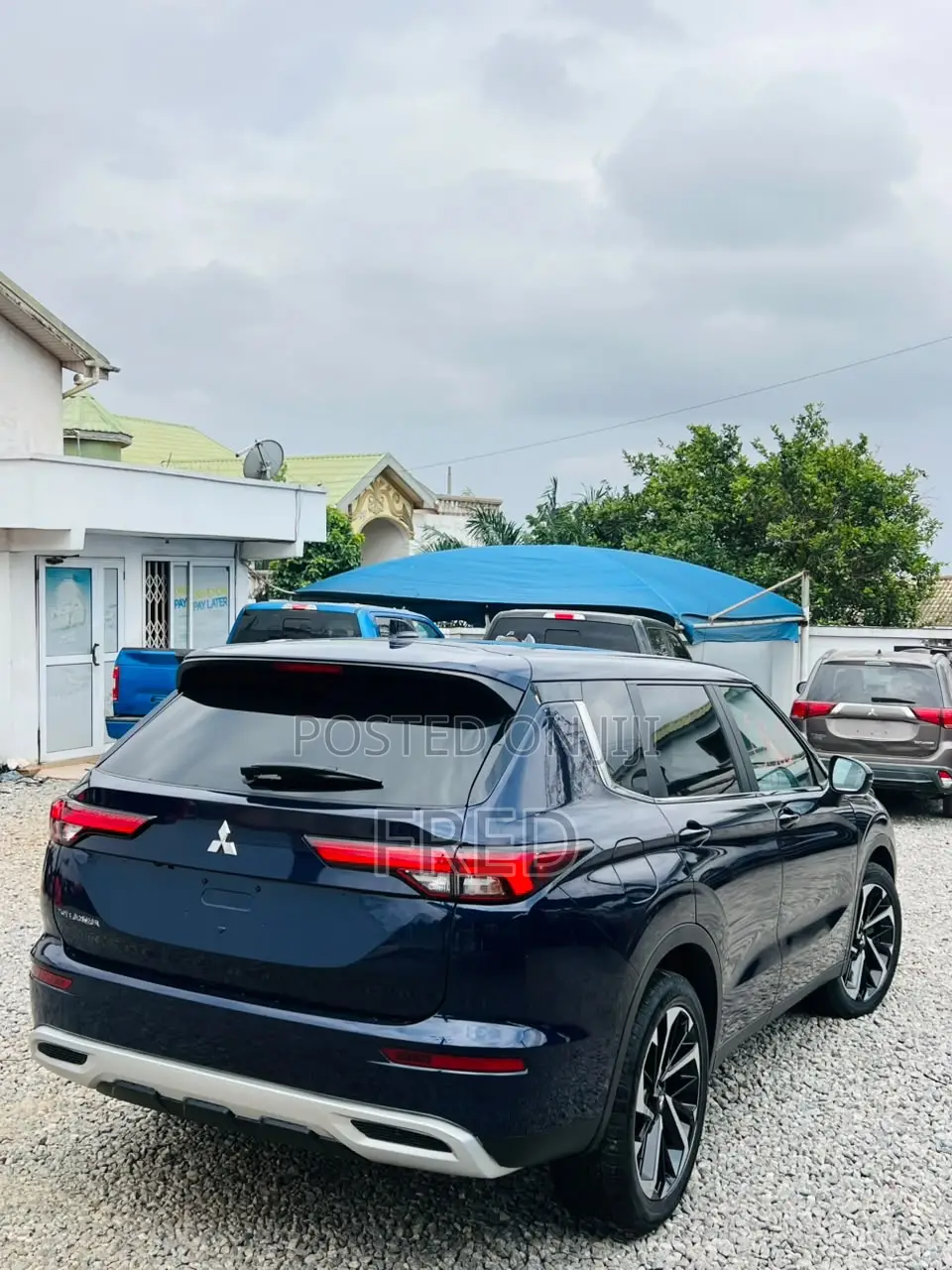 Mitsubishi Outlander SEL 2024 Blue