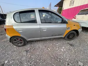 Toyota Yaris 2006 Silver
