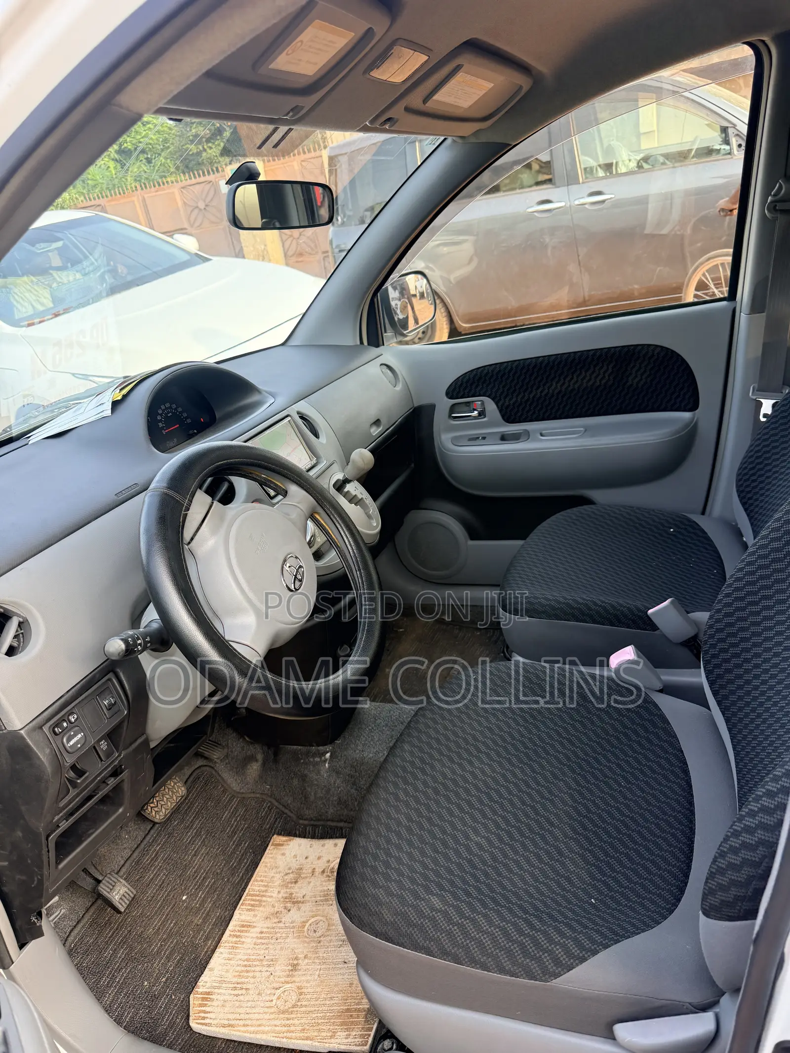 Toyota Sienta 1.5 AWD 2009 White