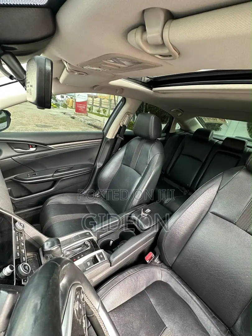 Honda Civic Touring Sedan 2020 Gray