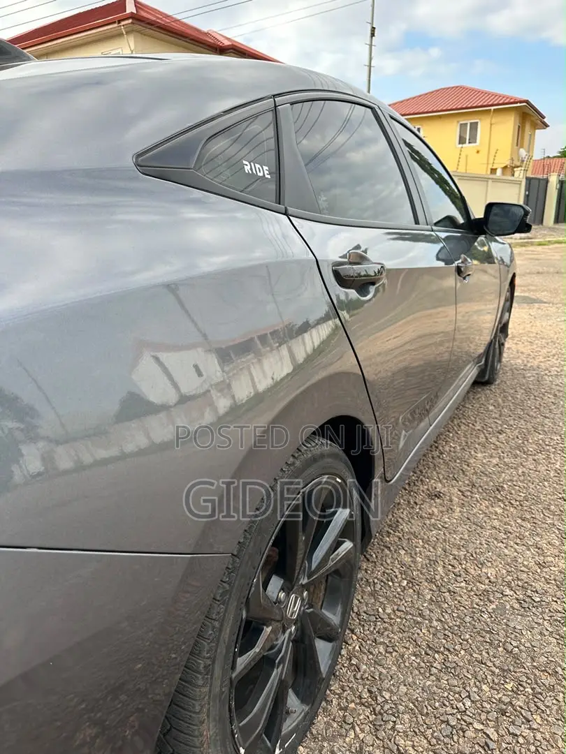 Honda Civic Touring Sedan 2020 Gray