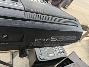Yamaha Keyboard PSR S950