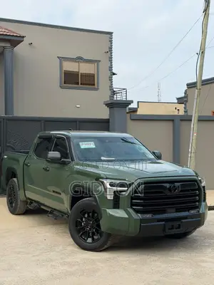 Toyota Tundra SR5 2022 Green