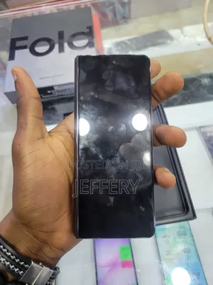 New Samsung Galaxy Z Fold4 256 GB Black