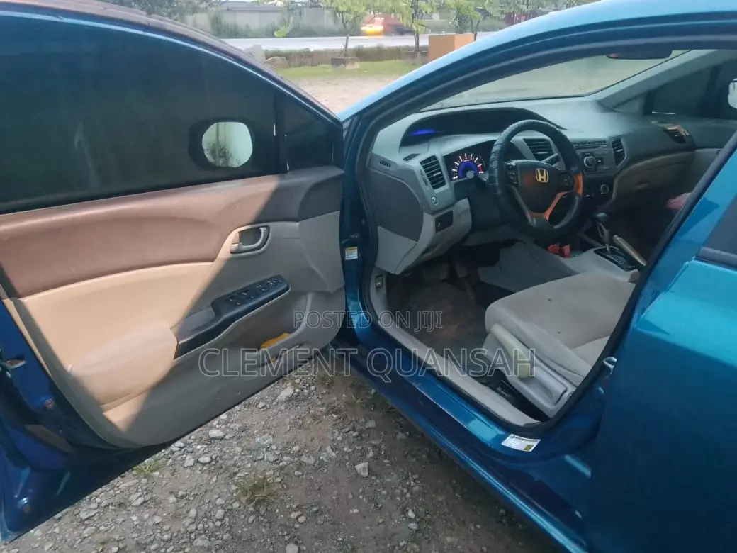 Honda Civic 1.8 5 Door Automatic 2012 Blue