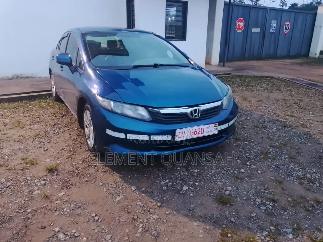 Honda Civic 1.8 5 Door Automatic 2012 Blue