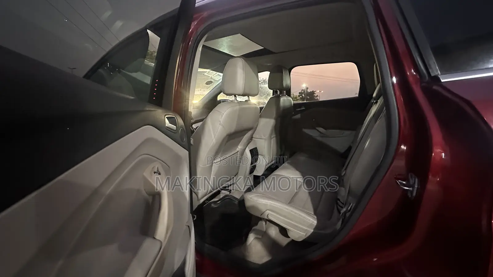 Ford Escape Titanium 4dr SUV AWD (1.6L 4cyl Turbo 6A) 2014 Red