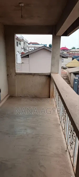 Shop for Rent at Kumawu