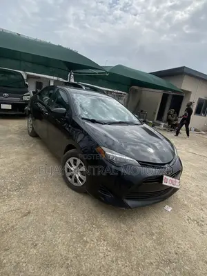 Toyota Corolla LE ECO w/Package 1 4dr Sedan (1.8L 4cyl CVT) 2017 Black
