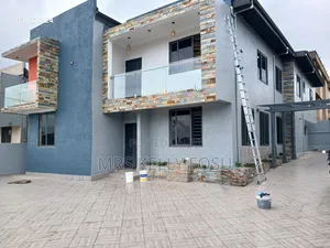 Furnished 5bdrm Apartment in Buokrom Estate F, Kumasi Metropolitan
