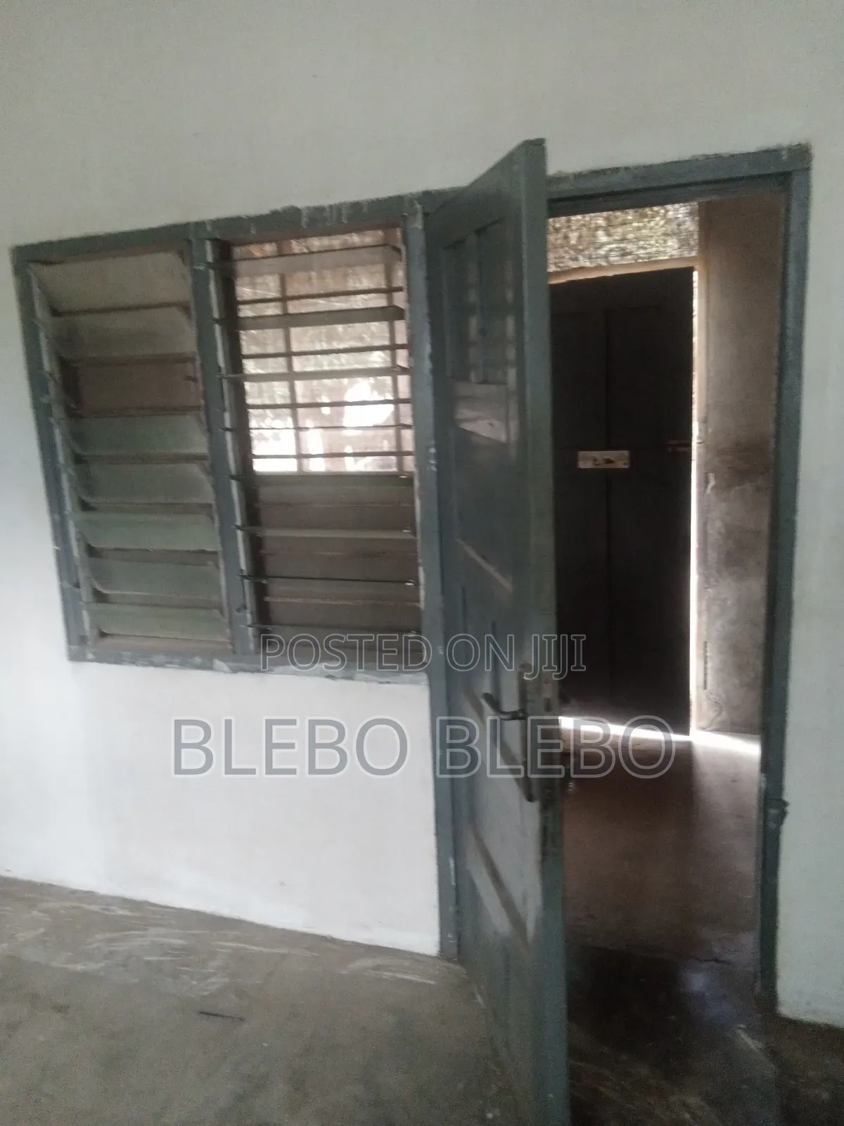 1bdrm Room & Parlour in Ablekuma Borkorbor, Manhean for rent