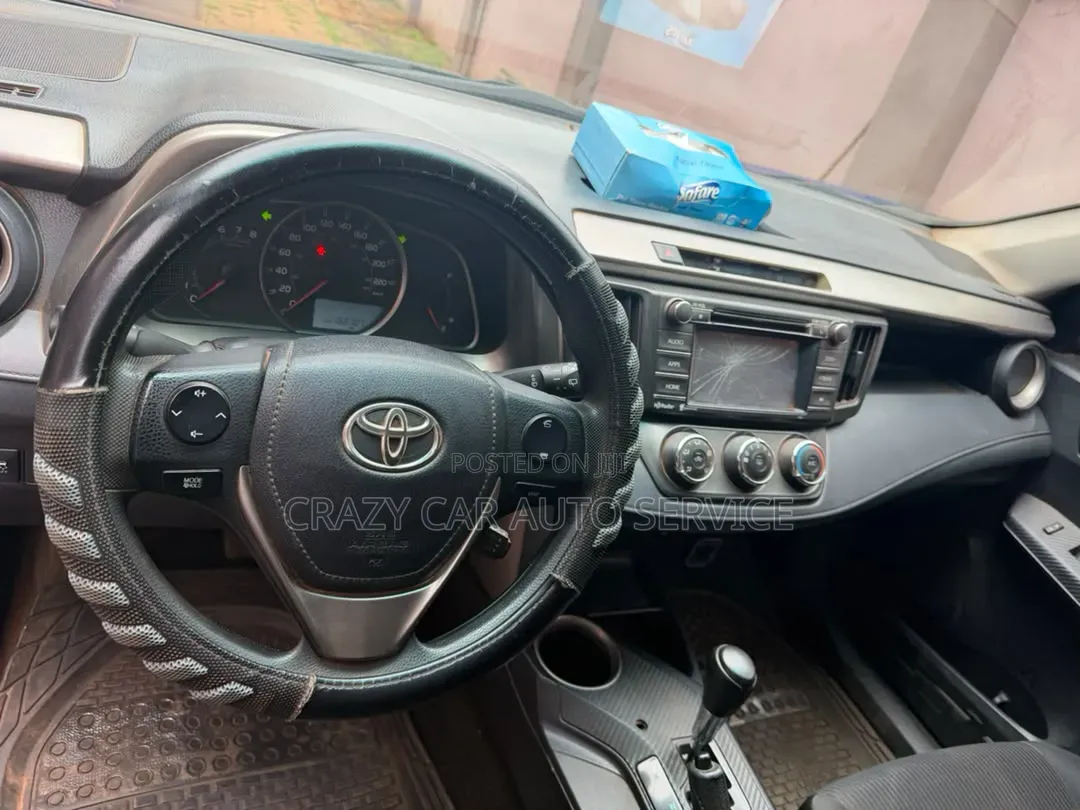Toyota RAV4 2015 Blue