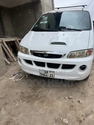 Hyundai Starex 2001 White