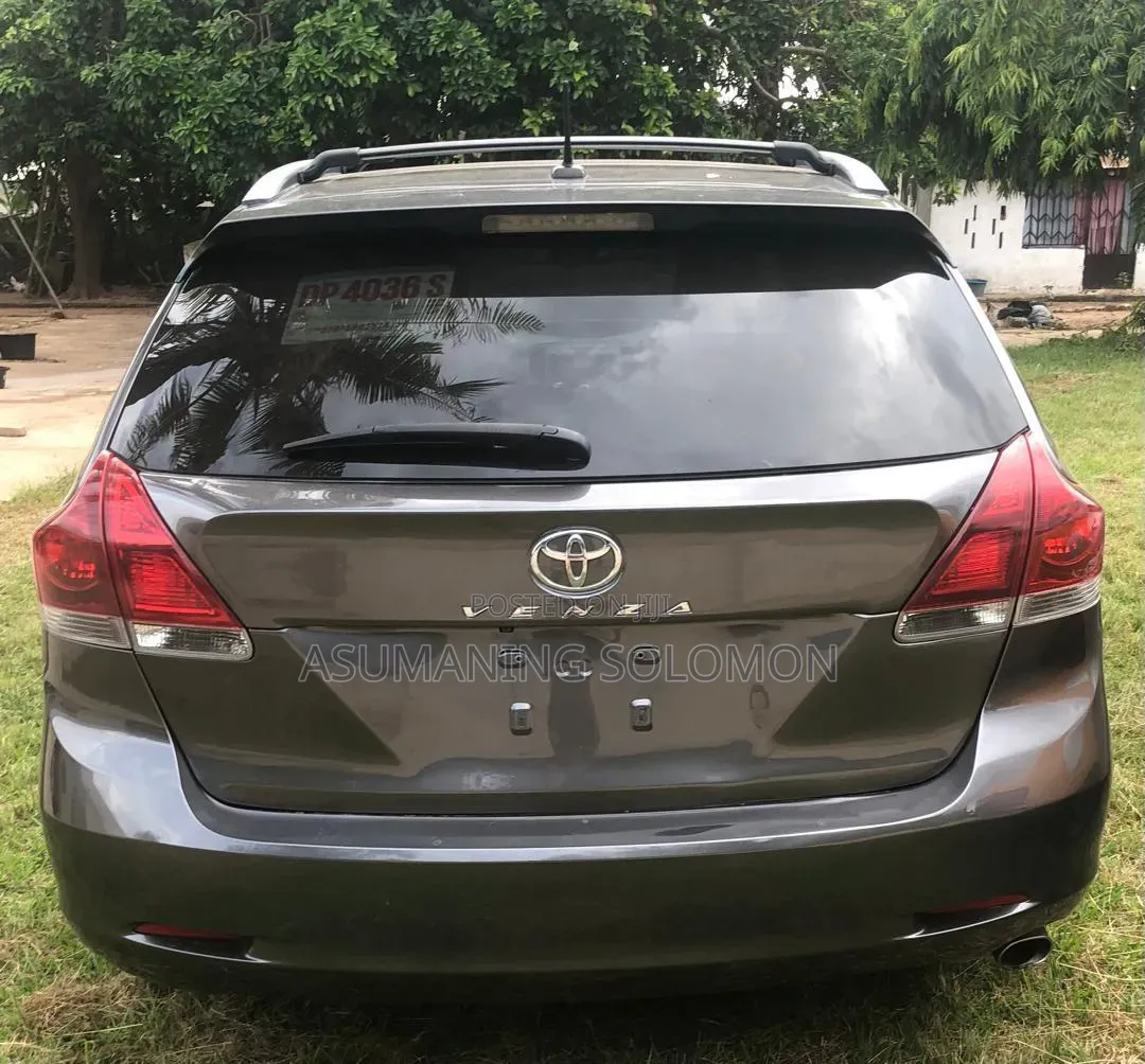 Toyota Venza Limited 2014 Brown