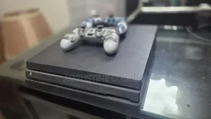 Play Station 4 Pro