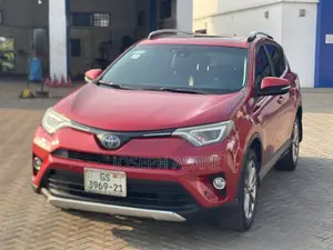 Toyota RAV4 2017 Red