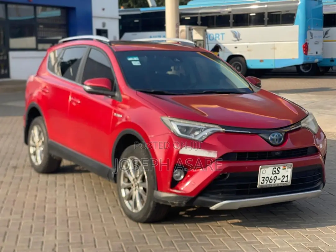 Toyota RAV4 2017 Red