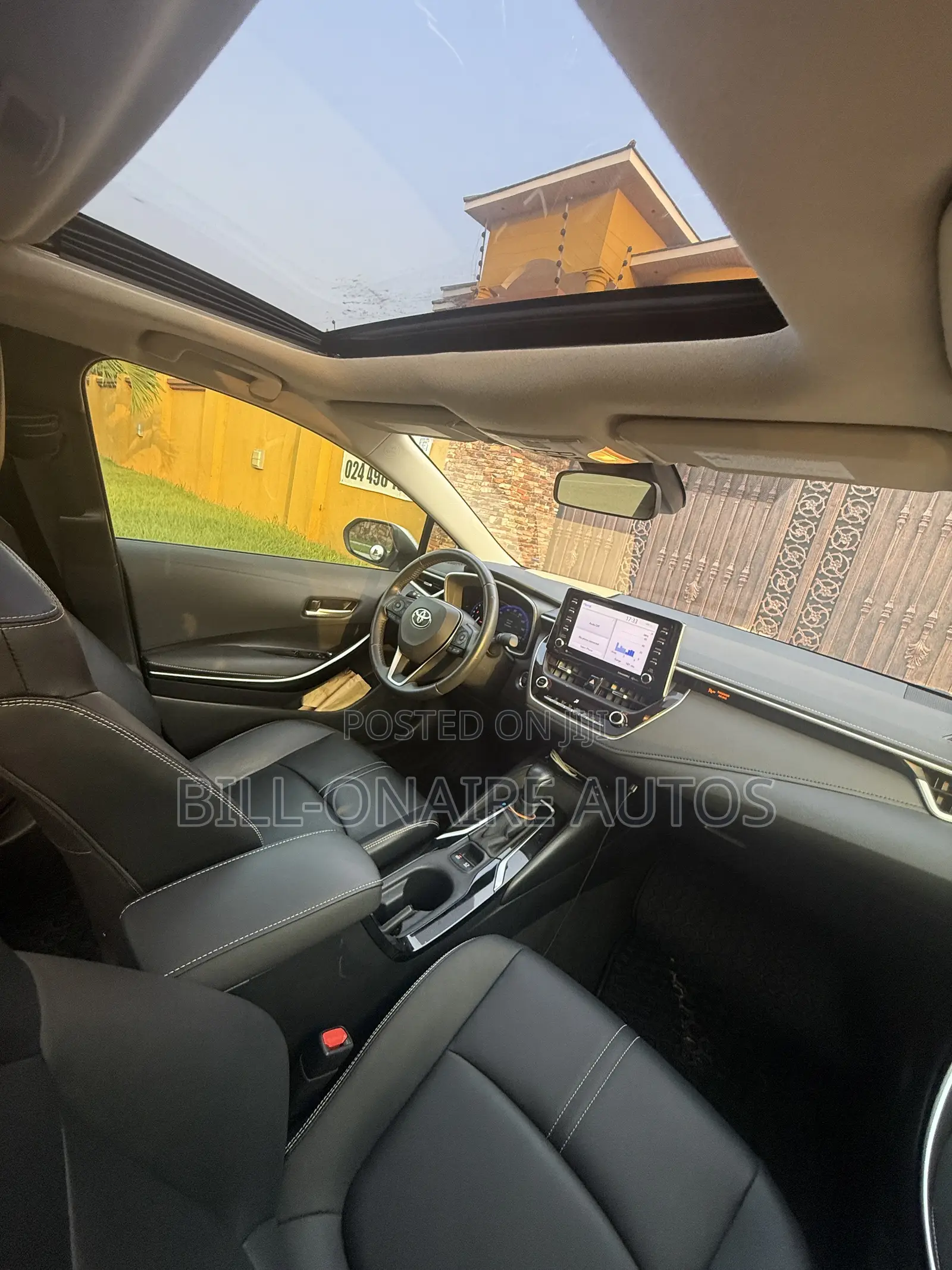 Toyota Corolla XLE 2020 White
