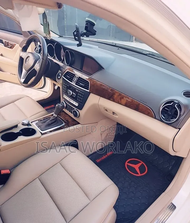 Mercedes-Benz C300 2014 White