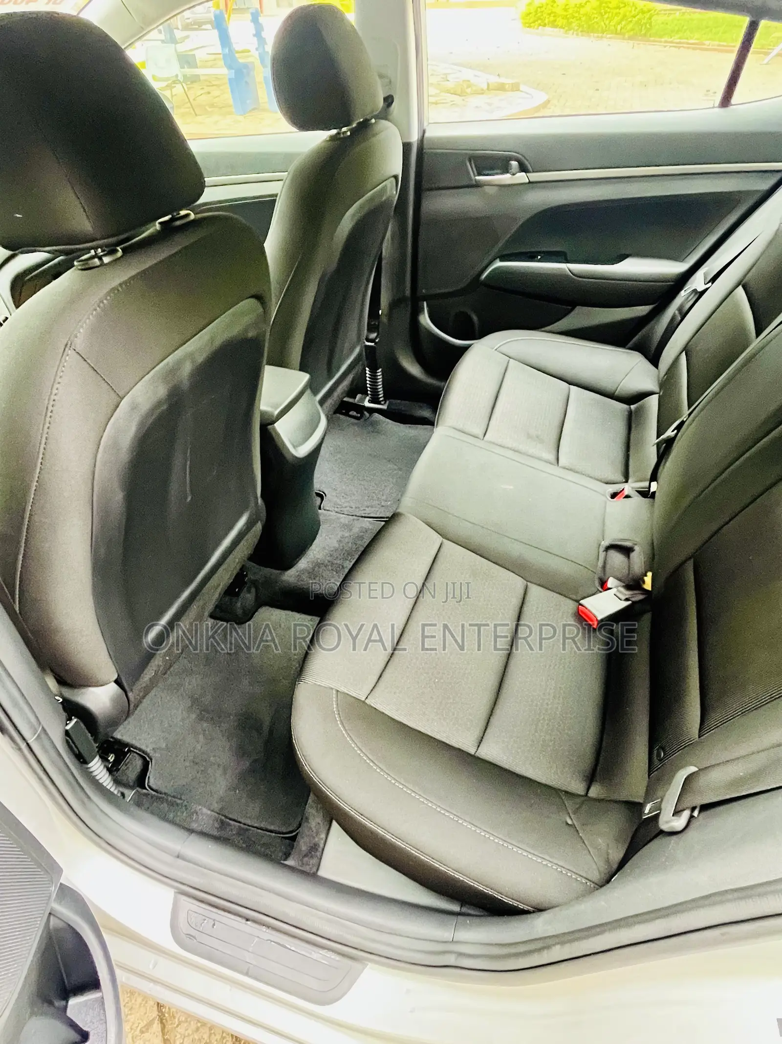 Hyundai Elantra SEL 2018 Silver