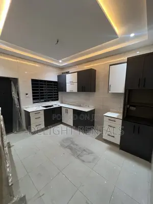 2bdrm Apartment in Lakeside for rent