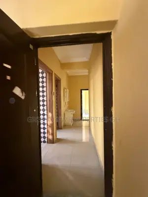 2bdrm Apartment in West Hills Mall Area for rent