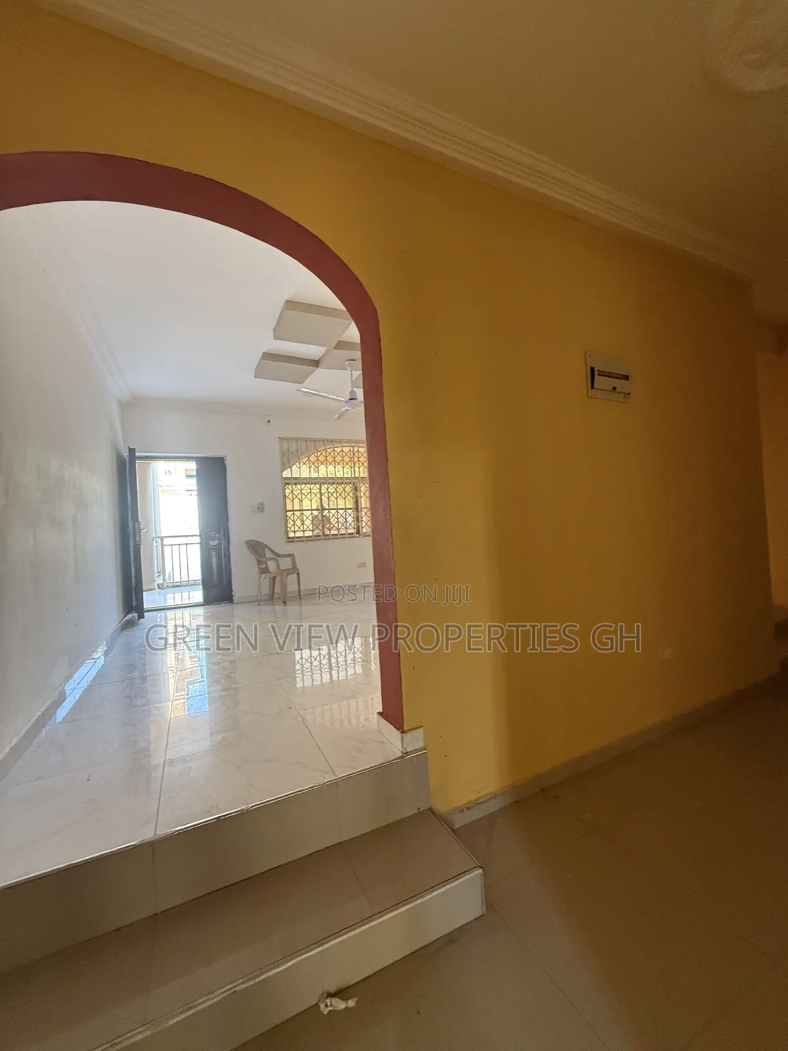 2bdrm Apartment in West Hills Mall Area for rent