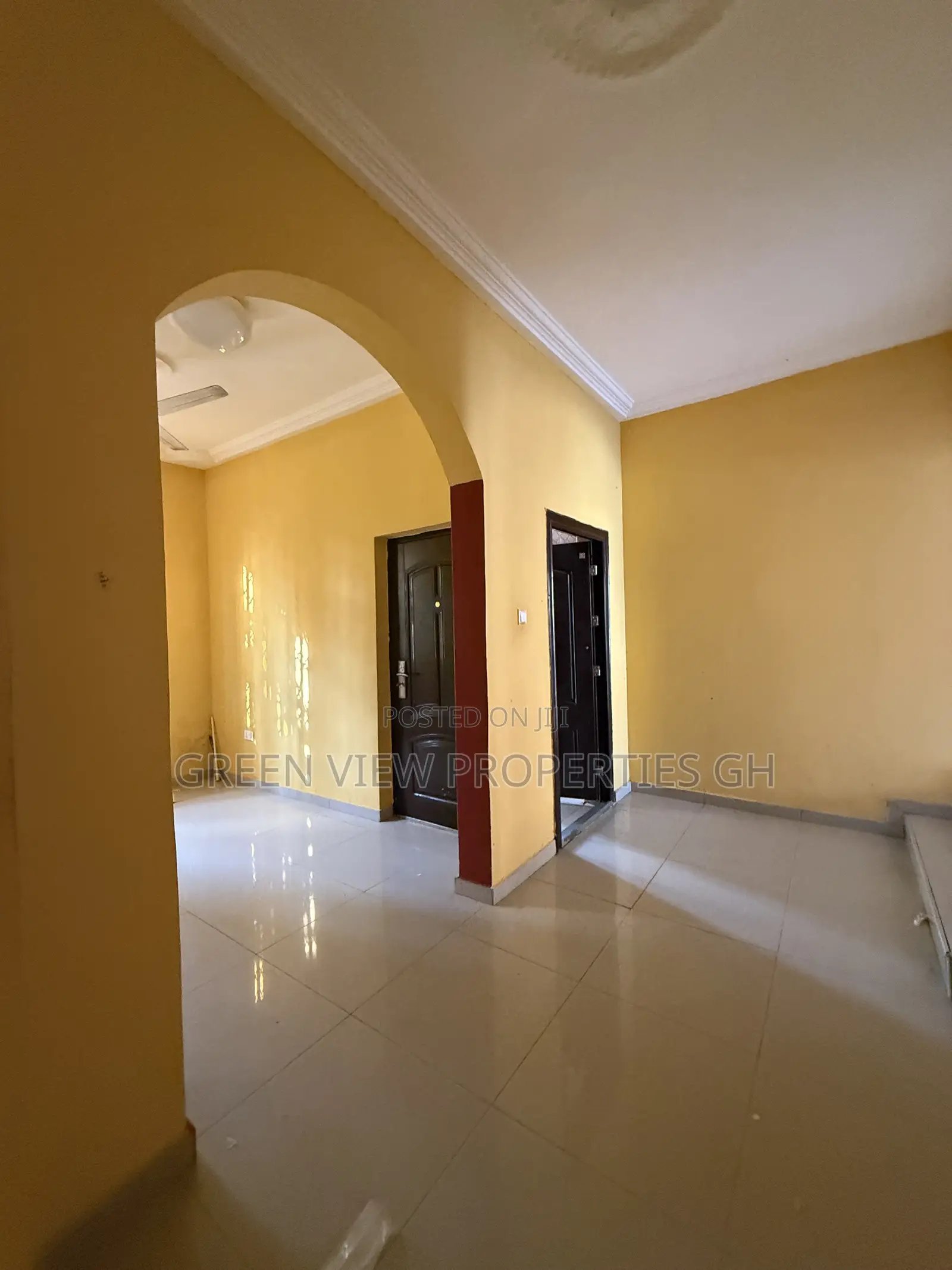 2bdrm Apartment in West Hills Mall Area for rent