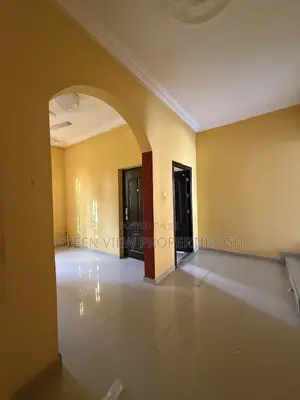 2bdrm Apartment in West Hills Mall Area for rent