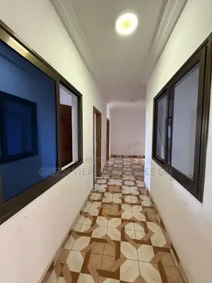 2bdrm Apartment in West Hills Mall Area for rent