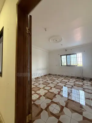2bdrm Apartment in West Hills Mall Area for rent