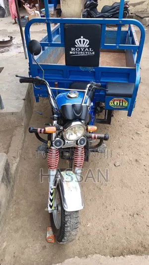 Royal Motorcycle 2025 Blue
