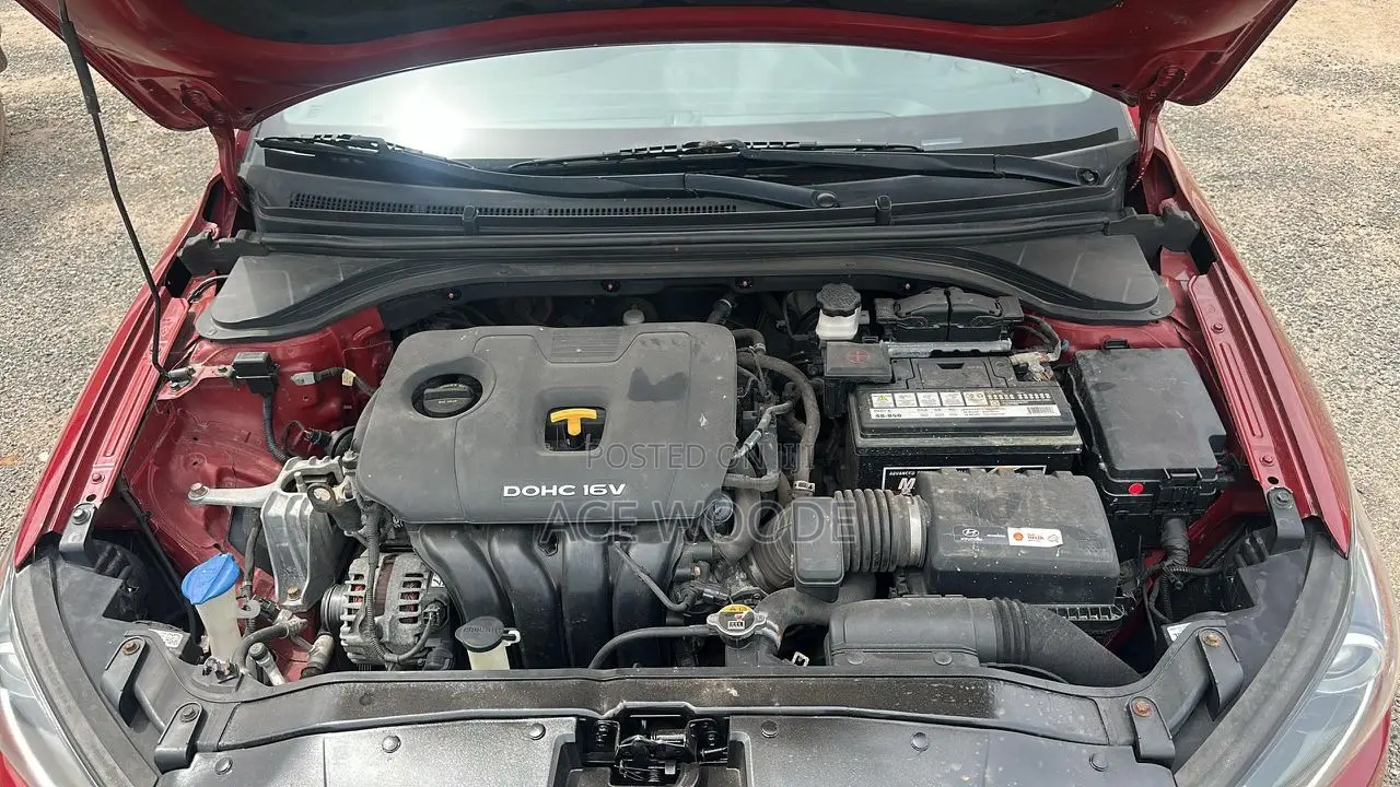 Hyundai Elantra SE 2018 Red