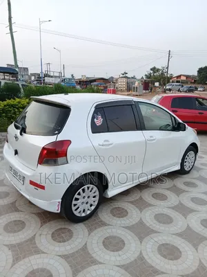 Toyota Vitz 2010 White