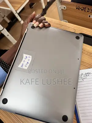 Laptop Apple MacBook Pro 2019 16GB eMMC 512GB