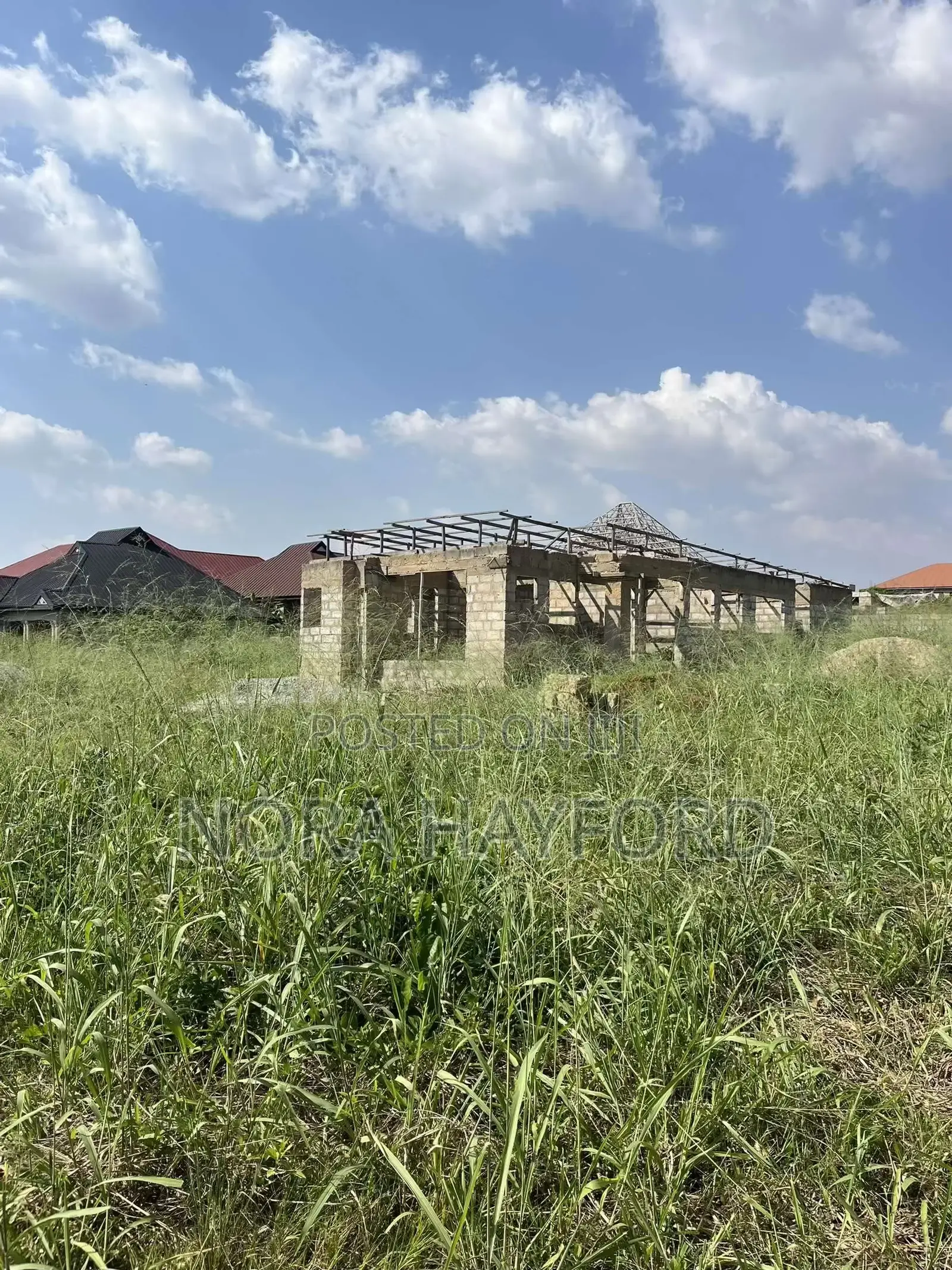 4 Bedrooms and 5 Washrooms Uncompleted Building on a Half Plot