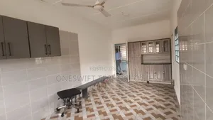 3bdrm House in Sakumono for rent