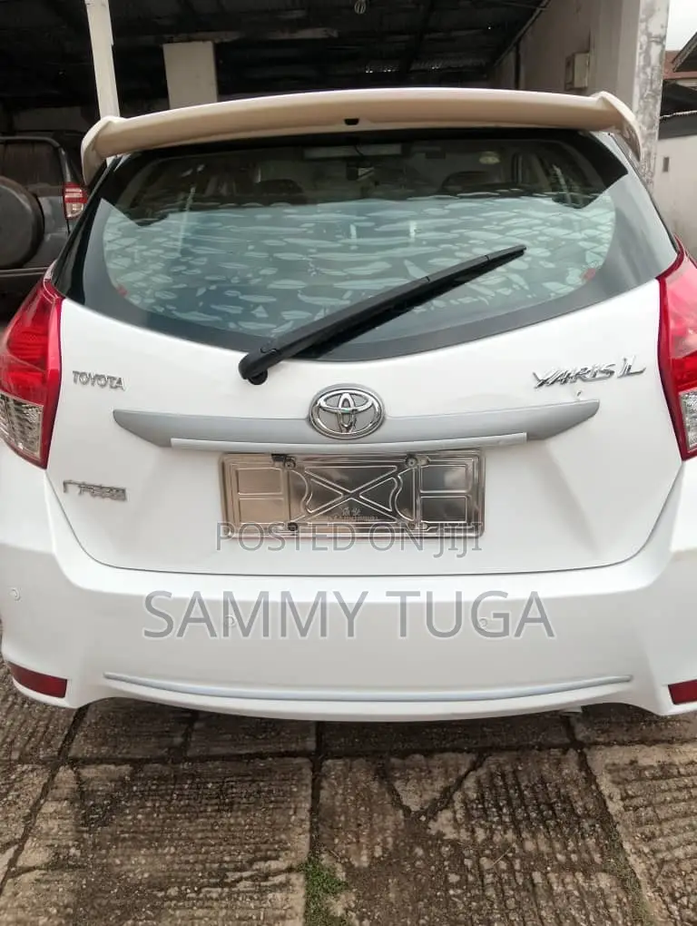 Toyota Yaris 2014 White