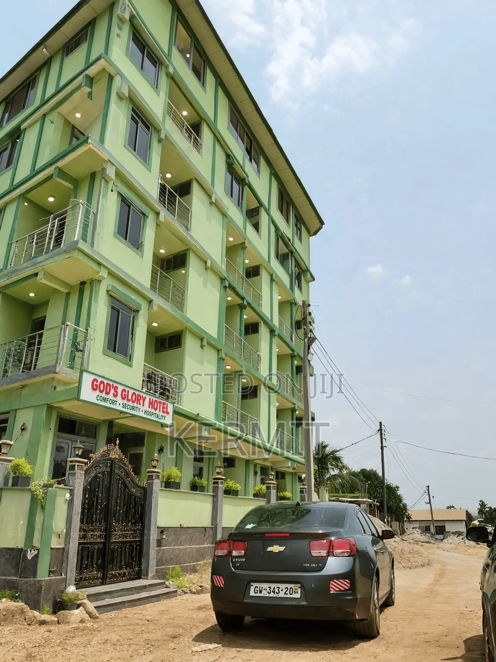 Furnished 20bdrm Block of Flats in Kumasi Metropolitan for sale
